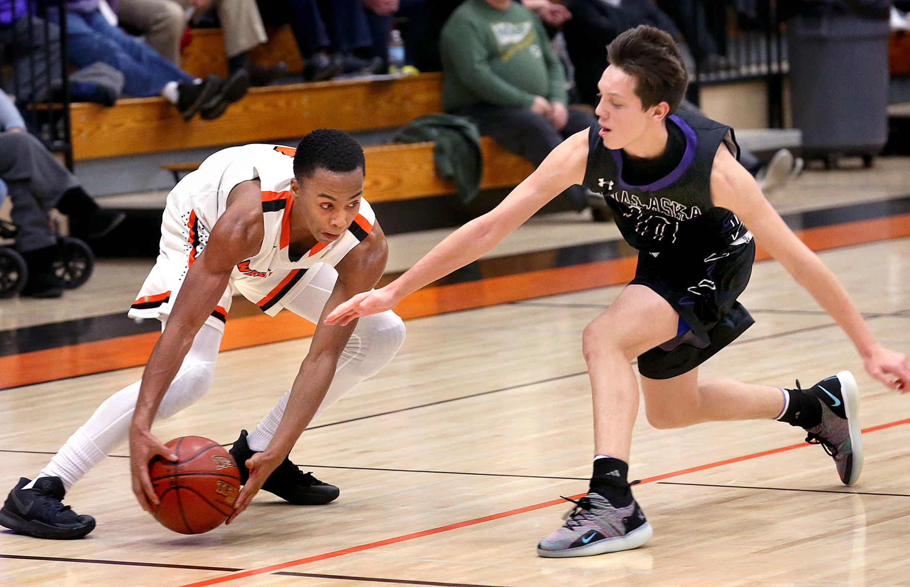 Dec 11: Onalaska vs West Salem